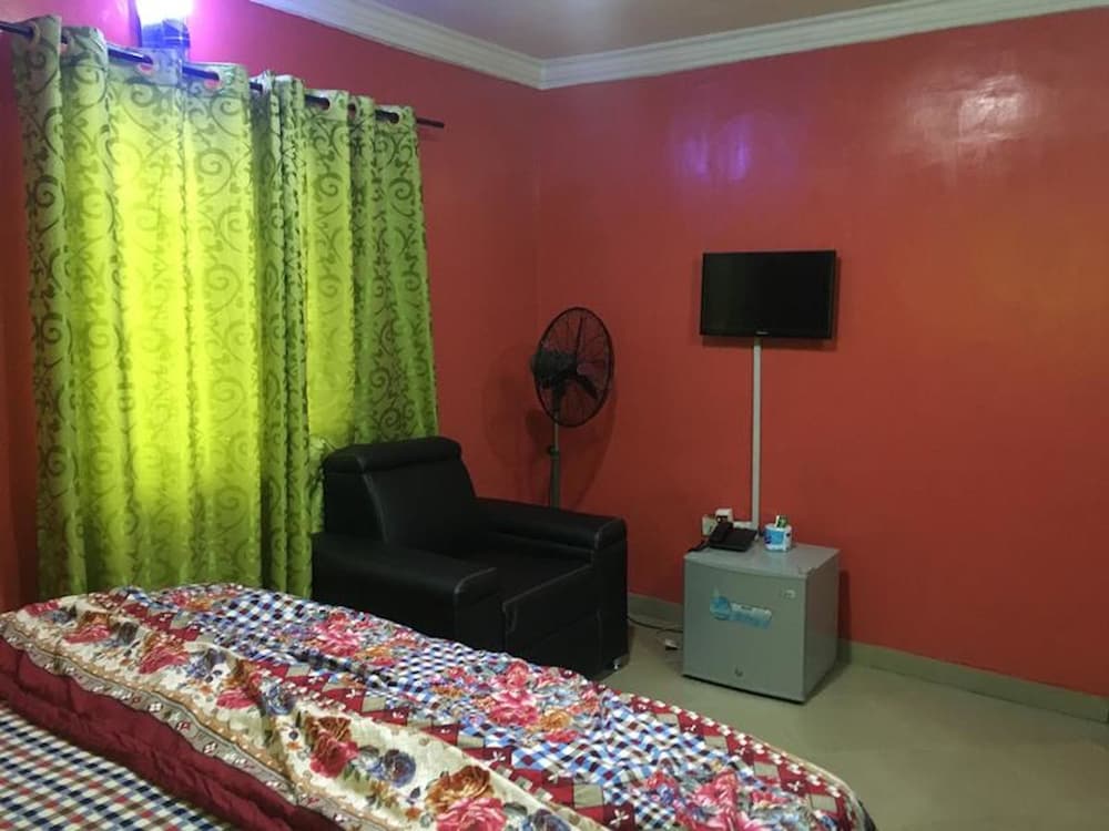 Фото Marble Hill Hotel