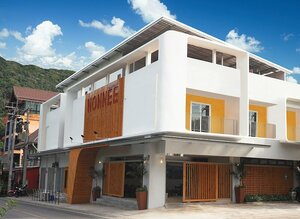 Nonnee (18/41 Koktanod Rd, Karon, Mueang Phuket District, Phuket 83100), hostel