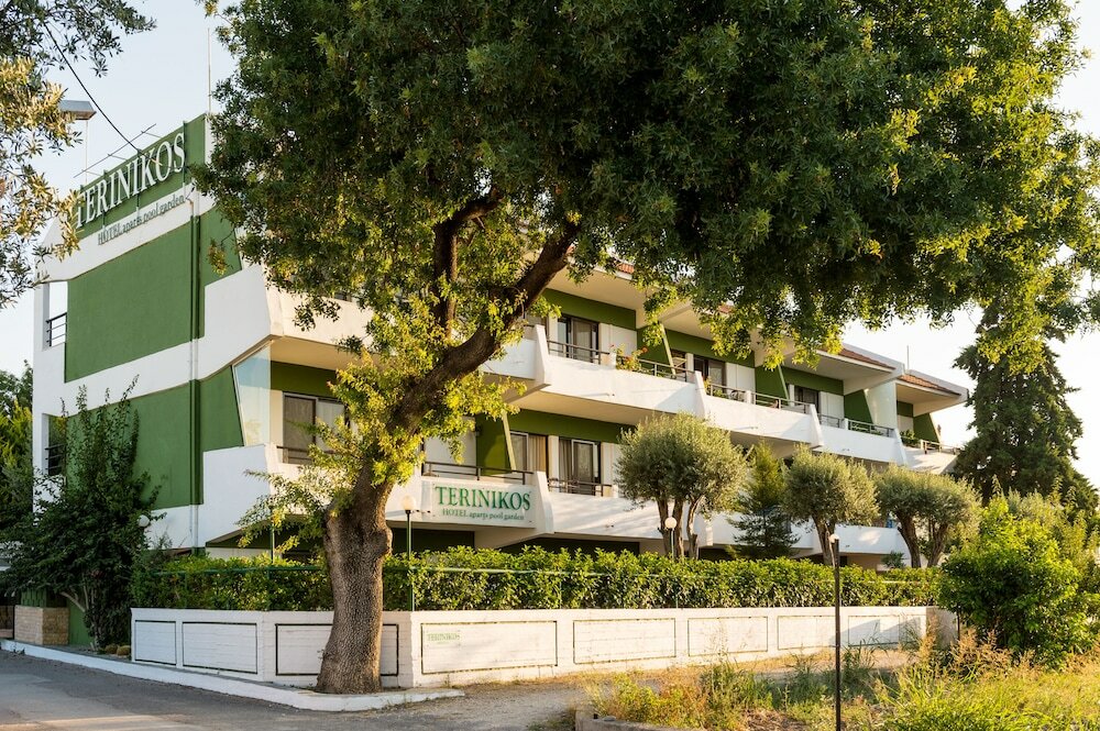 Фото Апарт-отель Terinikos