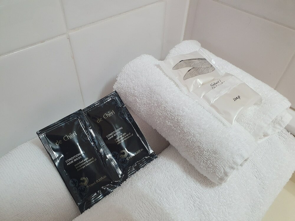 Фото Ascot Epsom Motel