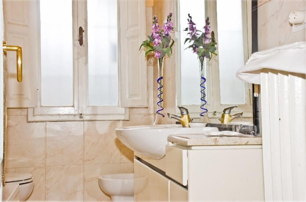 Фото Leone X Guest House