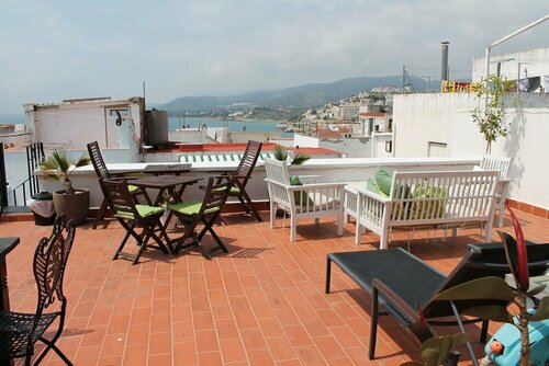 Внешний вид отеля Hostal Dios Esta Bien в Пеньисколе, фото 5