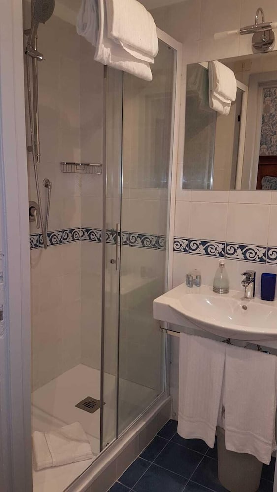 Фото Welcome House