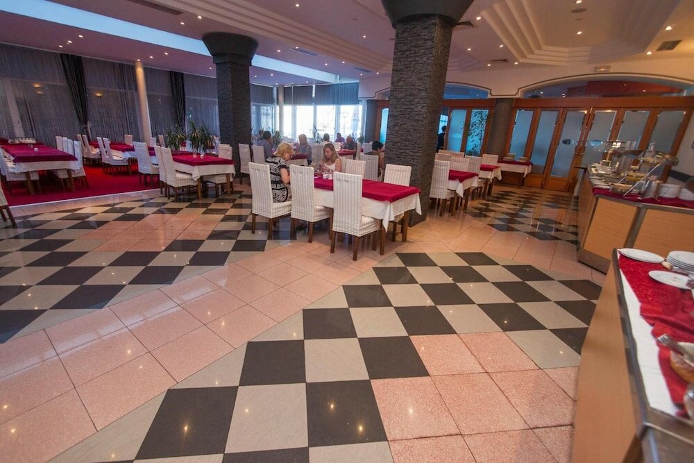 Фото Hotel Petka