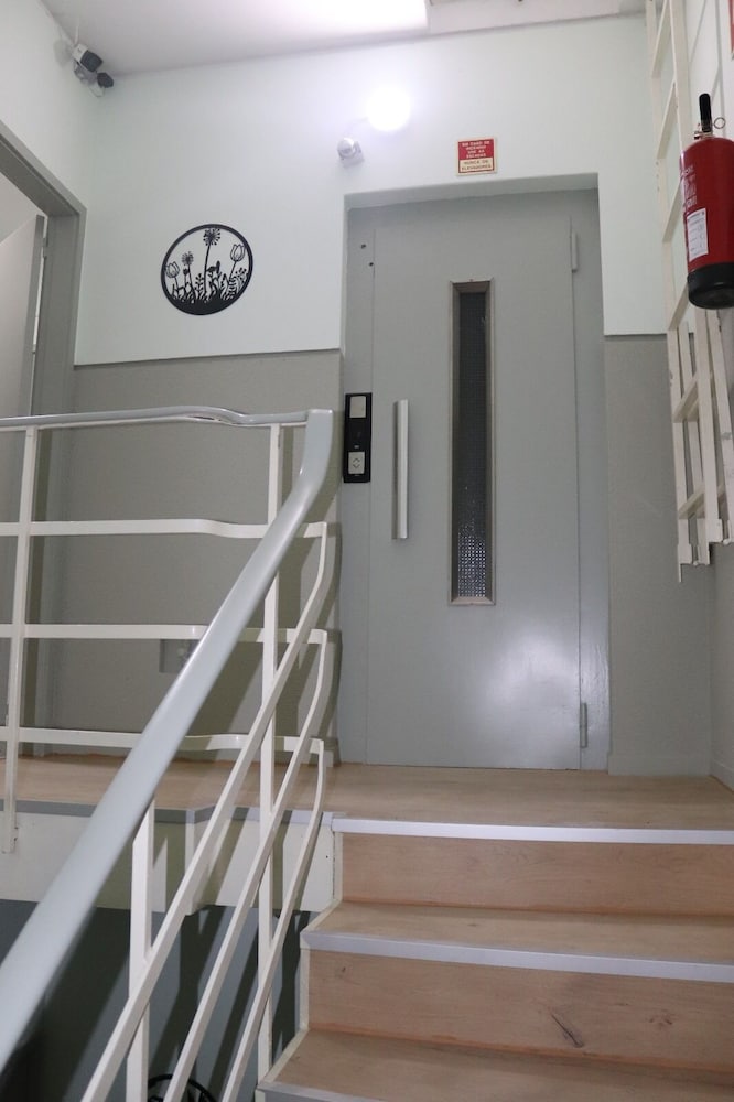 Фото Mirandesa Guesthouse