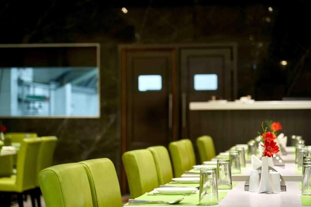 Фото Hotel Mamallaa Heritage