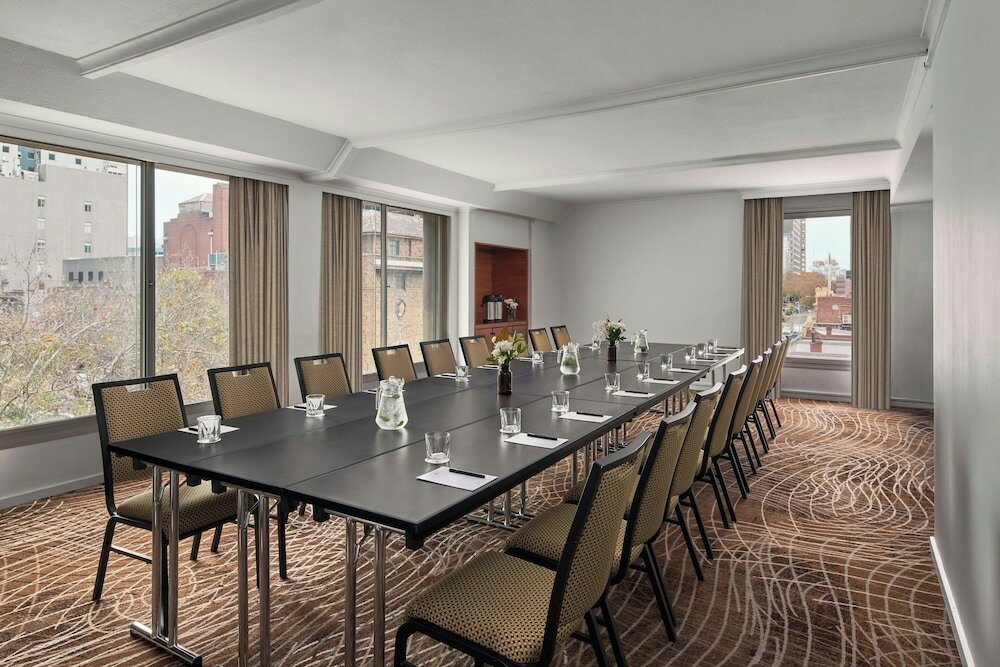 Фото Melbourne Marriott Hotel