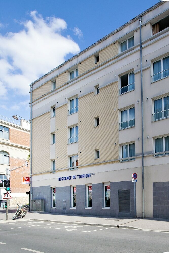 Фото Séjours & Affaires Reims Clairmarais