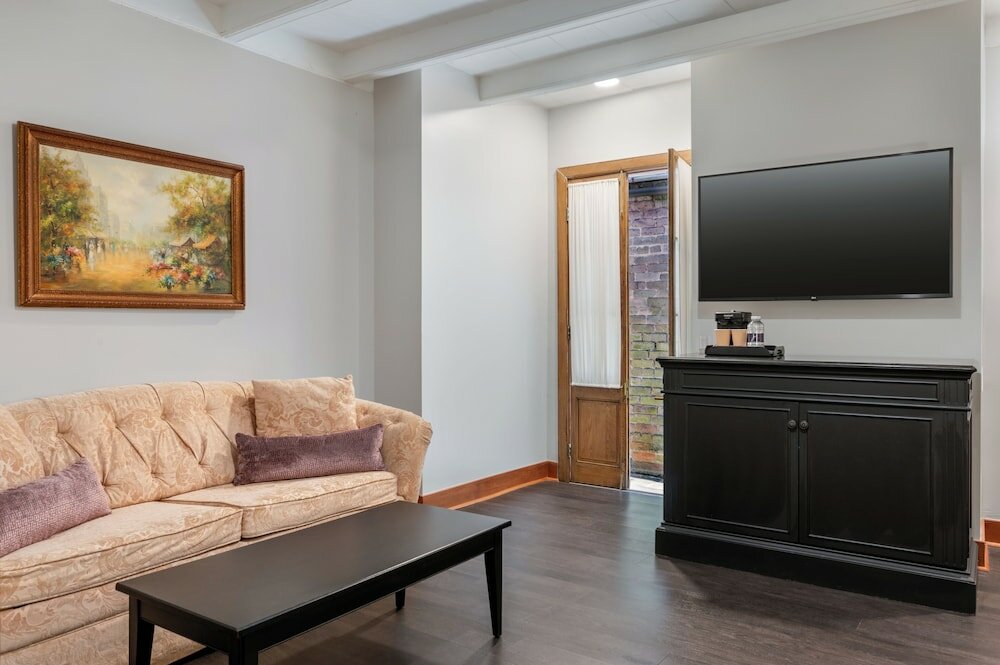 Фото Chateau Hotel