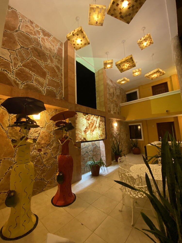 Фото Hotel Las Golondrinas