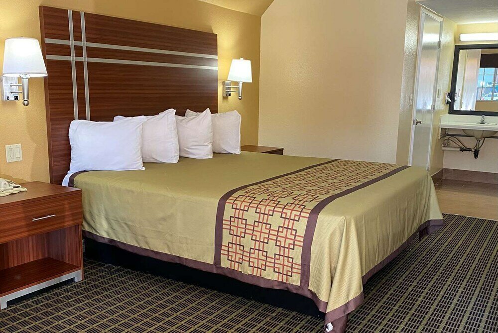 Фото Americas Best Value Inn Azusa Pasadena