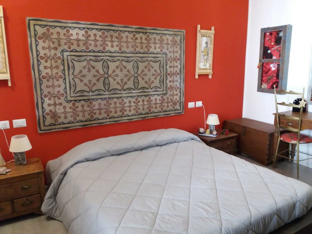 Фото AD Hoc Rooms