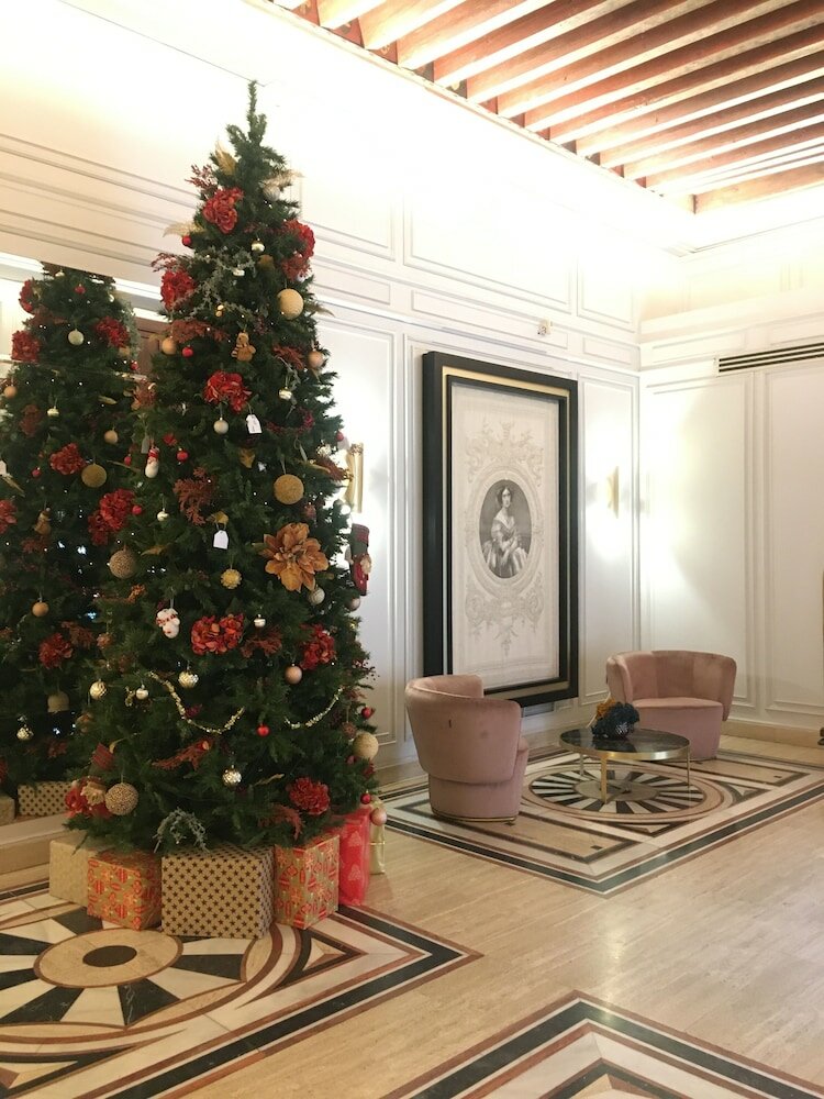 Фото Eugenia de Montijo, Autograph Collection