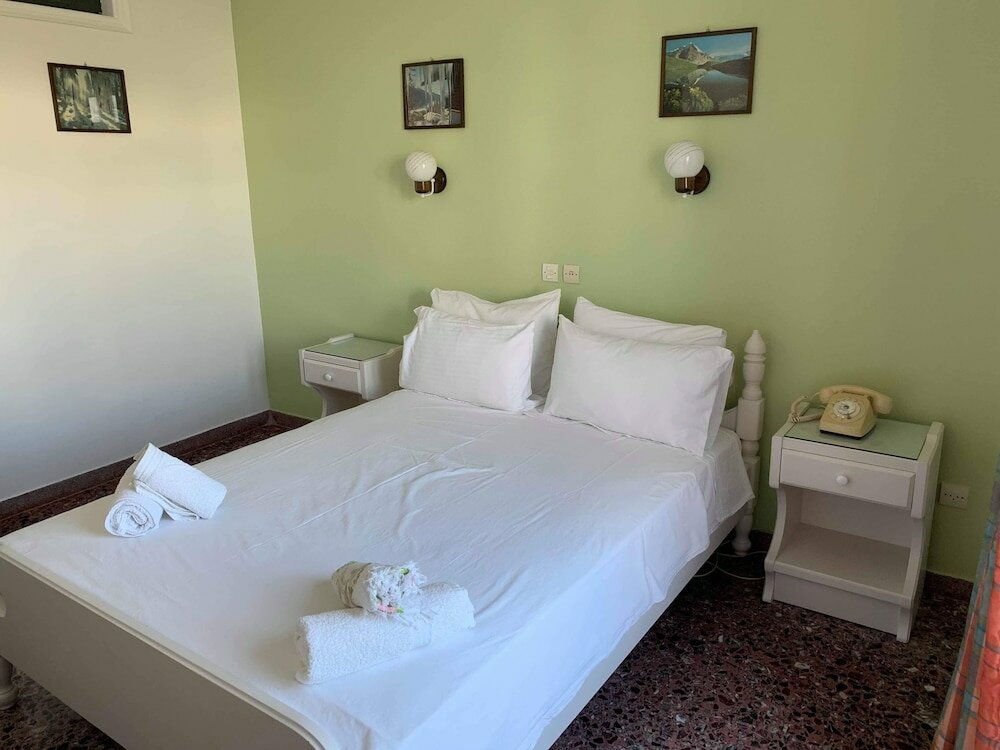 Фото Minoa Hotel