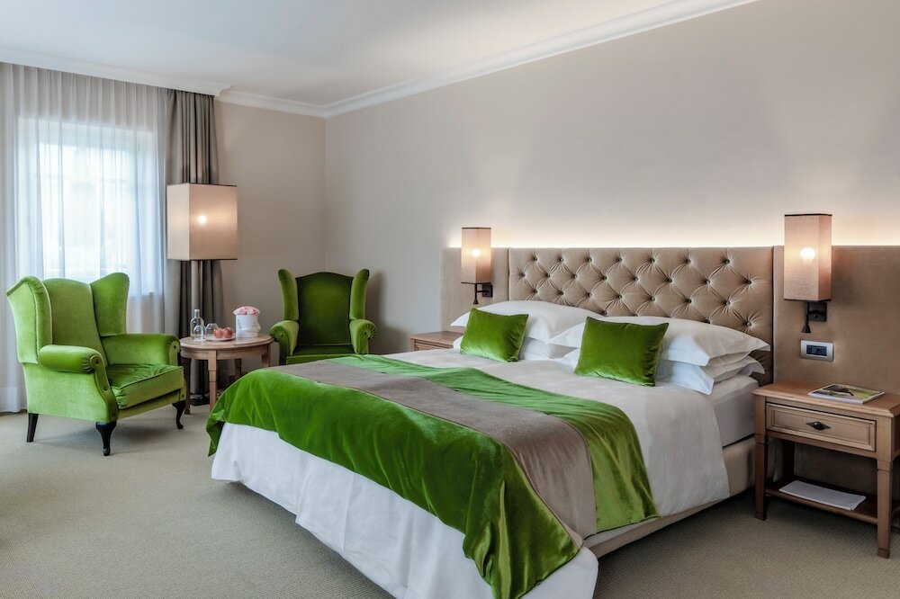 Фото Hotel Pienzenau am Schlosspark