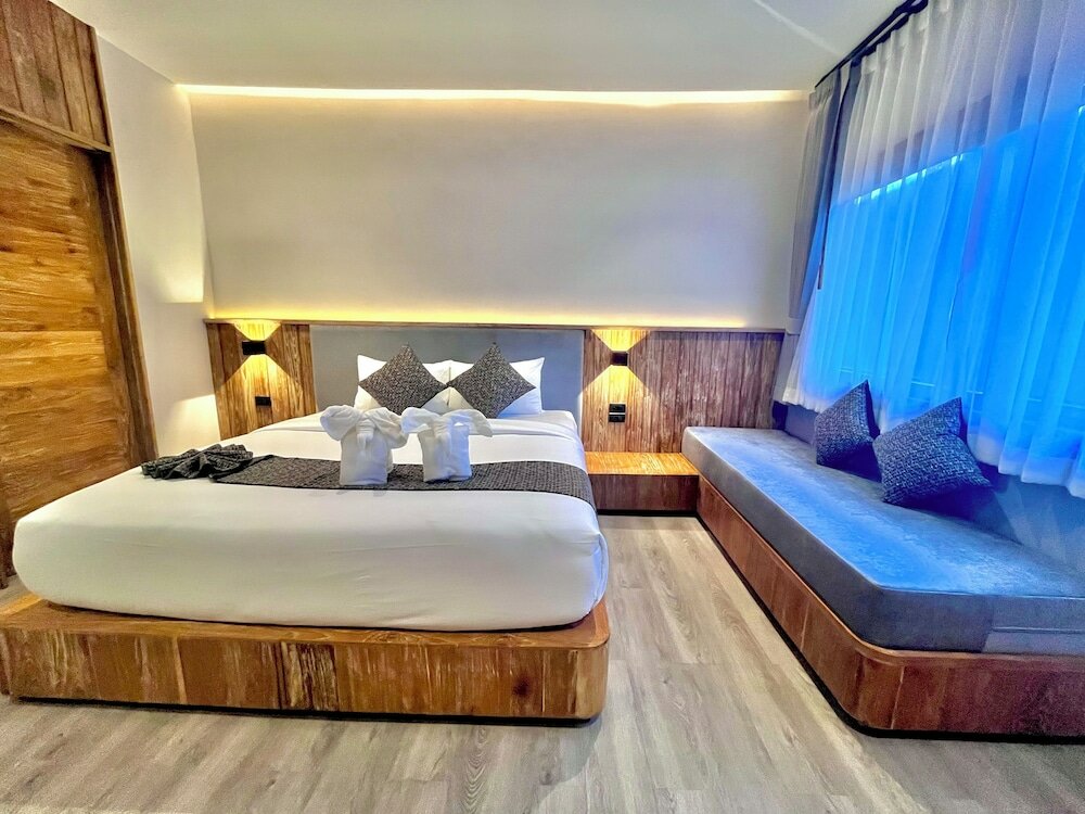 Фото The Chic Lipe - Hostel