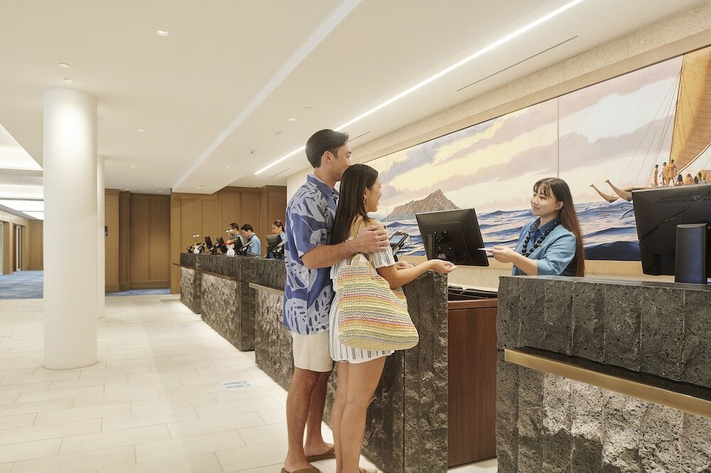 Фото Outrigger Reef Waikiki Beach Resort