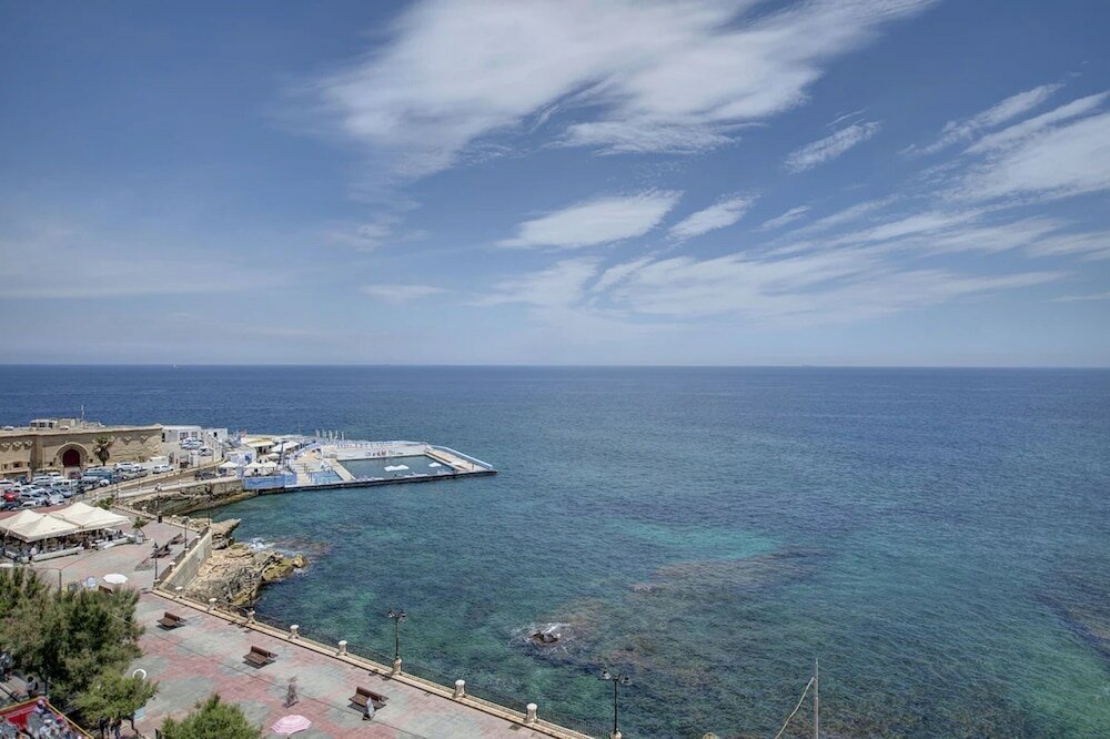 Фото Sliema Chalet Hotel