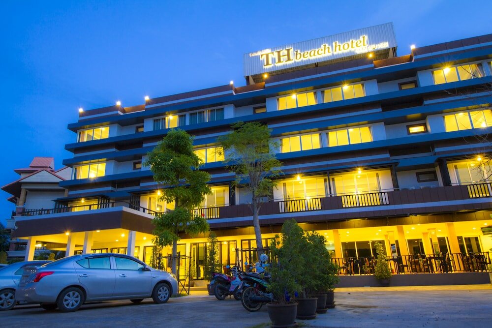 Фото Th Beach Hotel