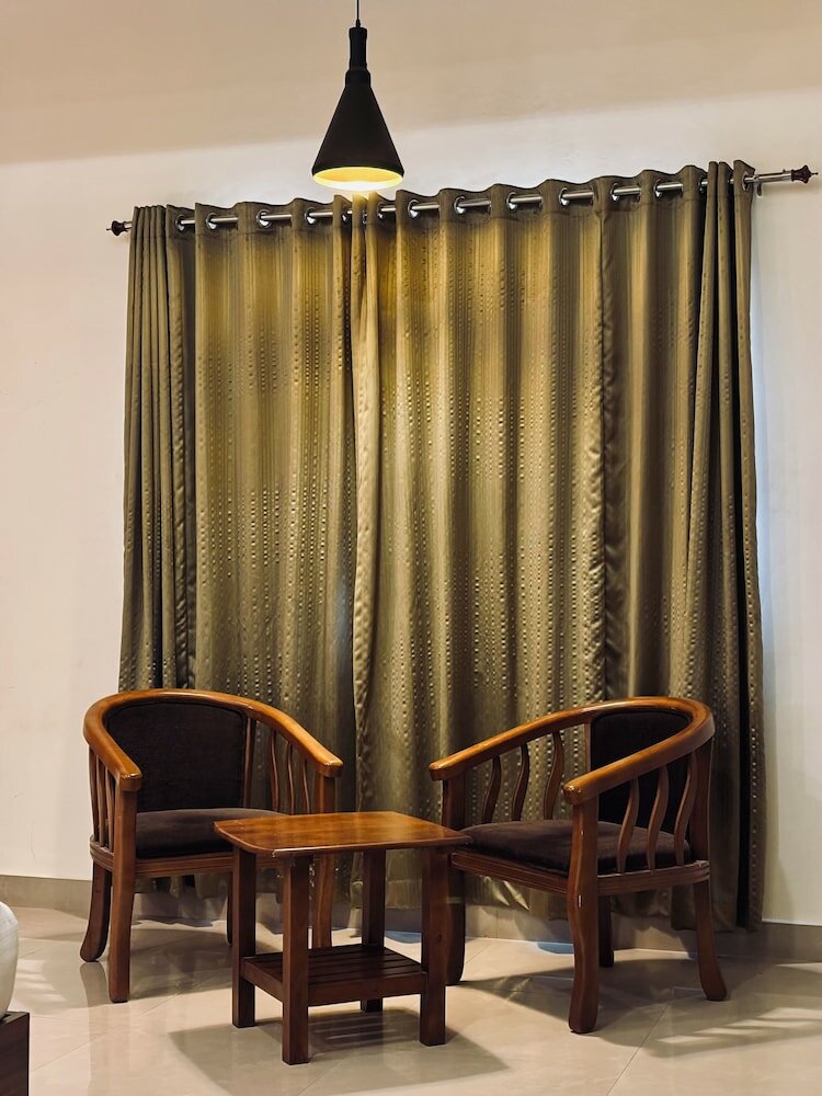 Фото Hotel Citywalk Residency