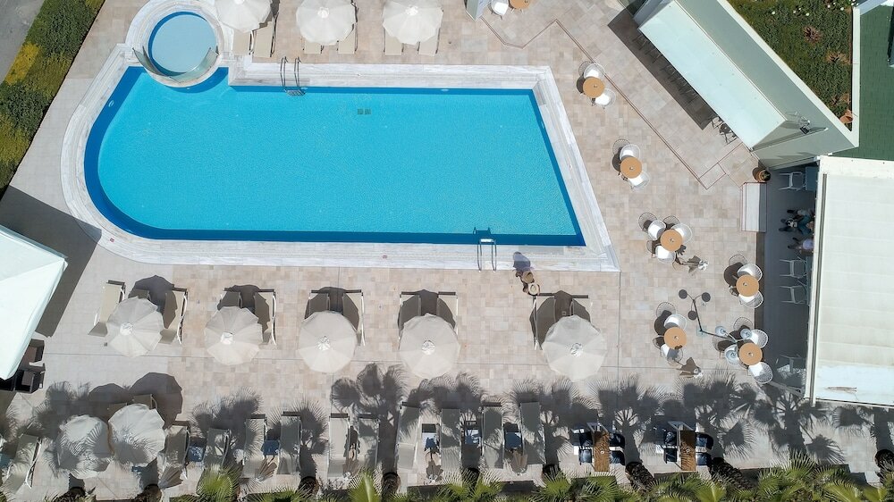 Фото Angela Suites Boutique Hotel