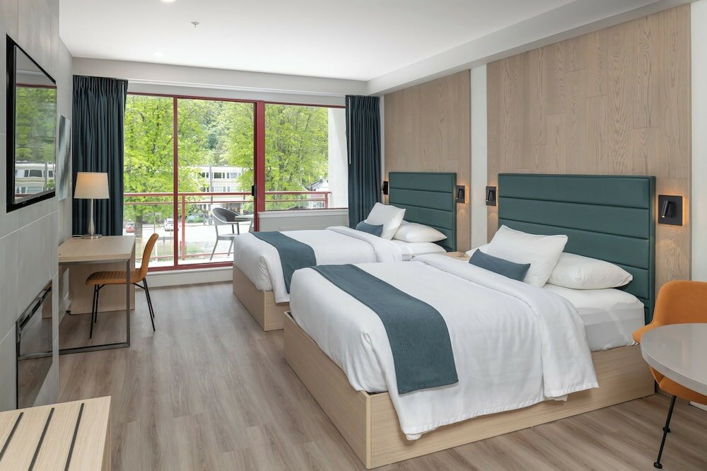 Фото Harrison Beach Hotel