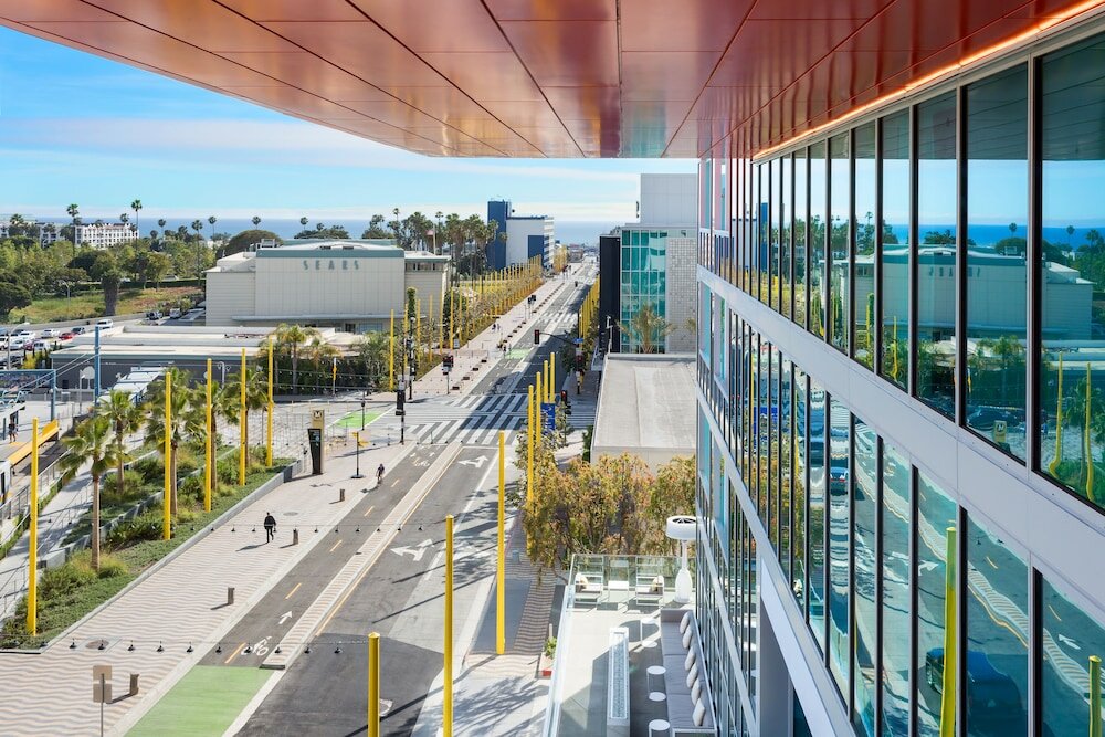 Фото Courtyard by Marriott Santa Monica