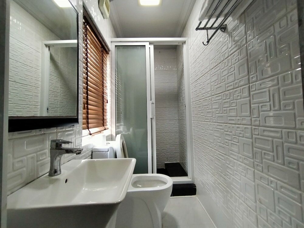 Фото Newland Luxury Apartments