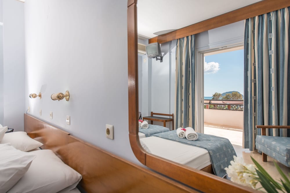 Фото Astir Beach