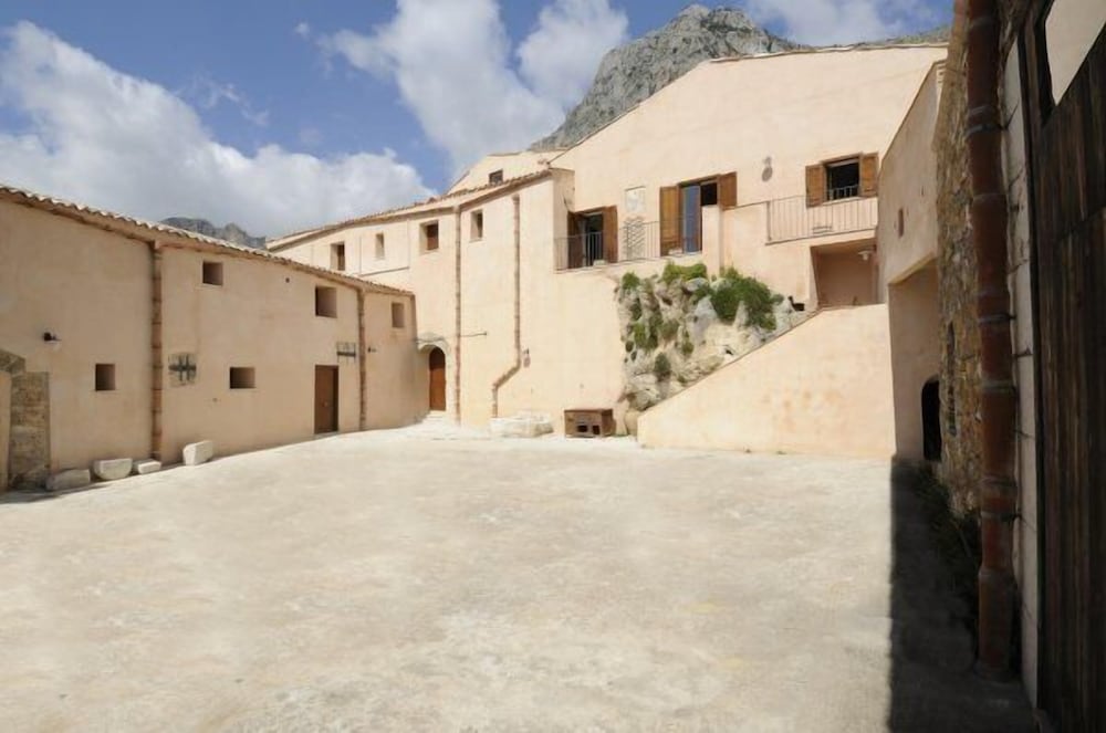 Фото Masseria La Chiusa