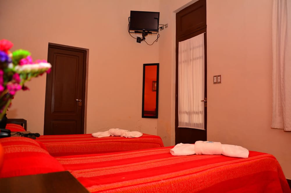 Фото Hotel La Giralda