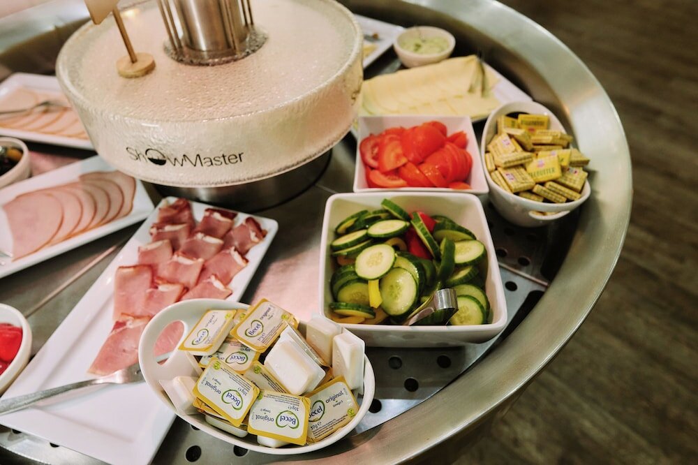 Фото Westbahn Hotel