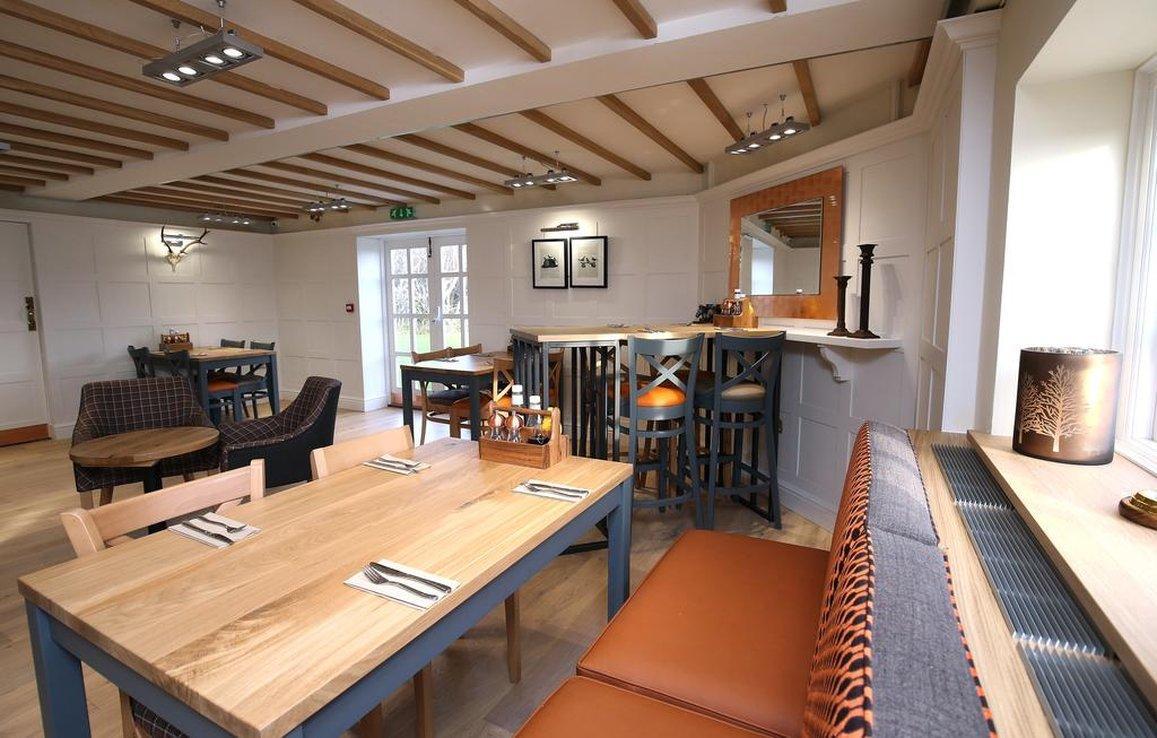 Фото Leasowe Castle