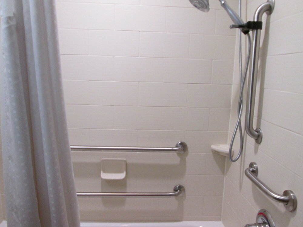 Фото Holiday Inn Express Cloverdale - Greencastle, an Ihg Hotel