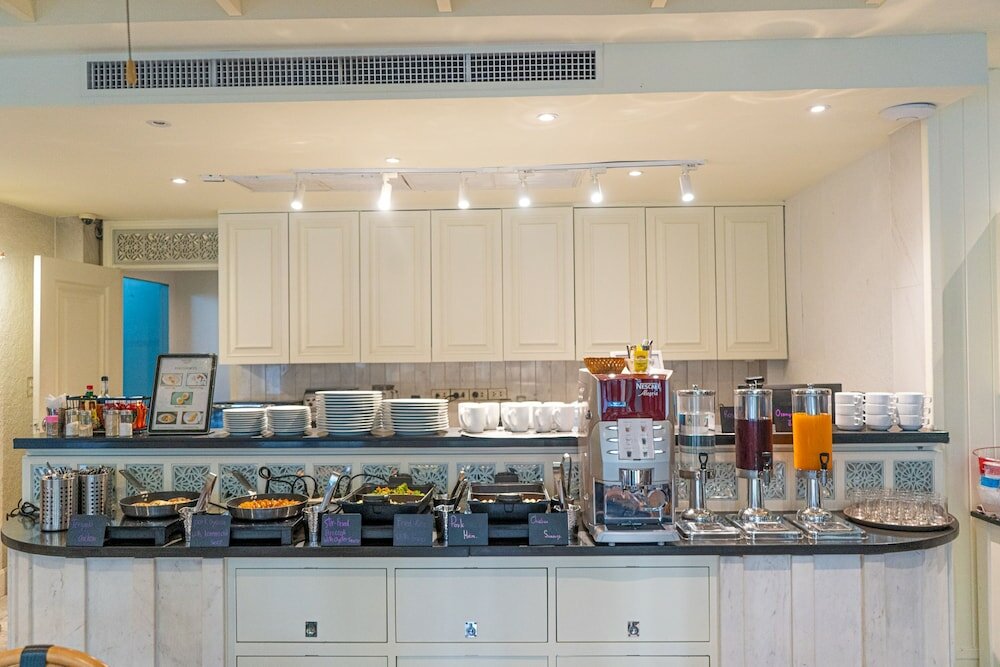 Фото Salil Hotel Sukhumvit Soi 8