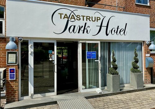 Гостиница Taastrup Park Hotel в Столичной области