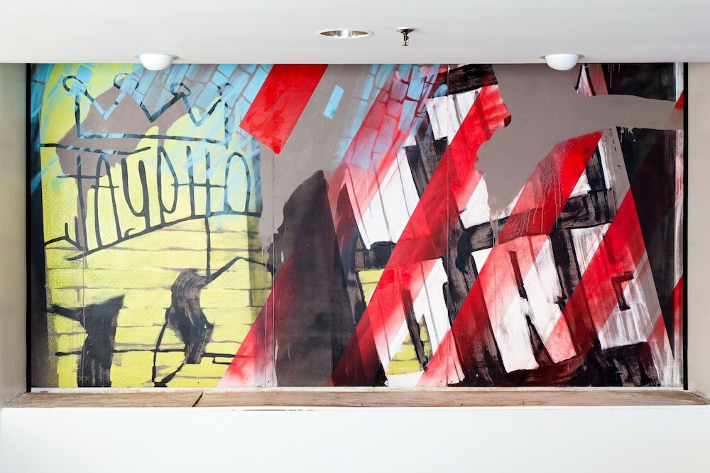 Фото Comfort Inn & Suites Baltimore Inner Harbor