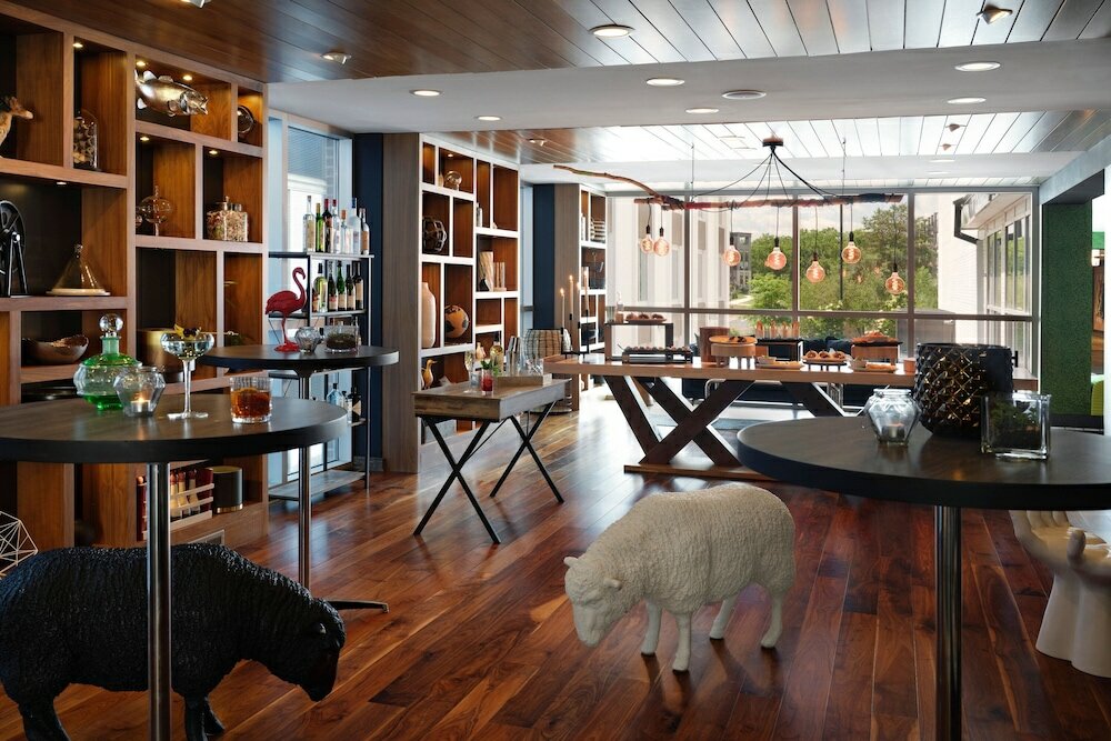 Фото Renaissance Minneapolis Bloomington Hotel