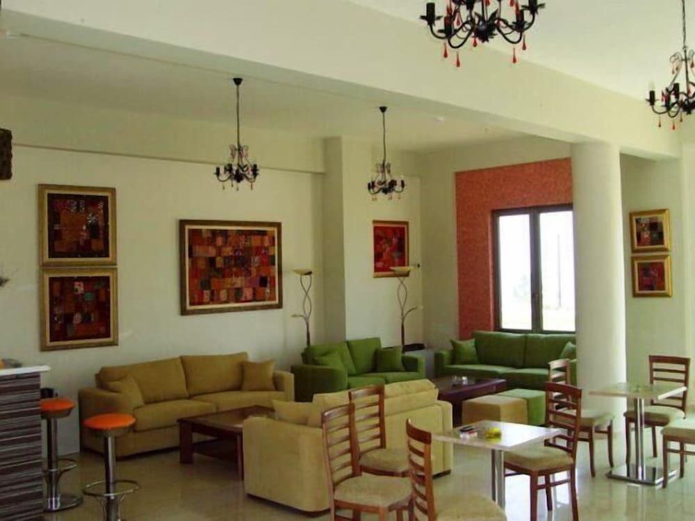 Фото Finiki Plaza