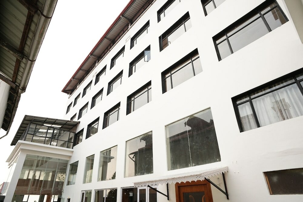 Фото Orsino Resort Mall Road