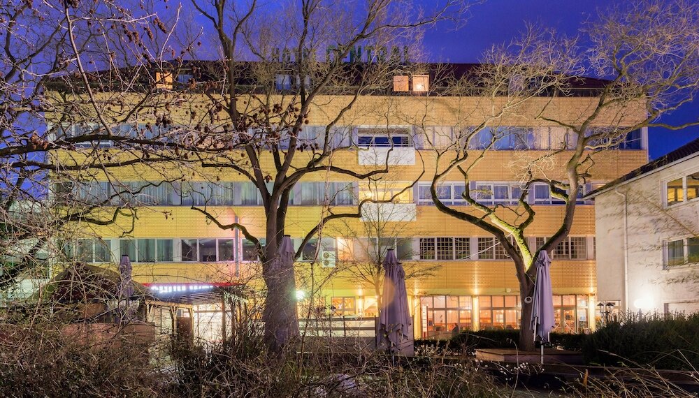 Фото Hotel Central