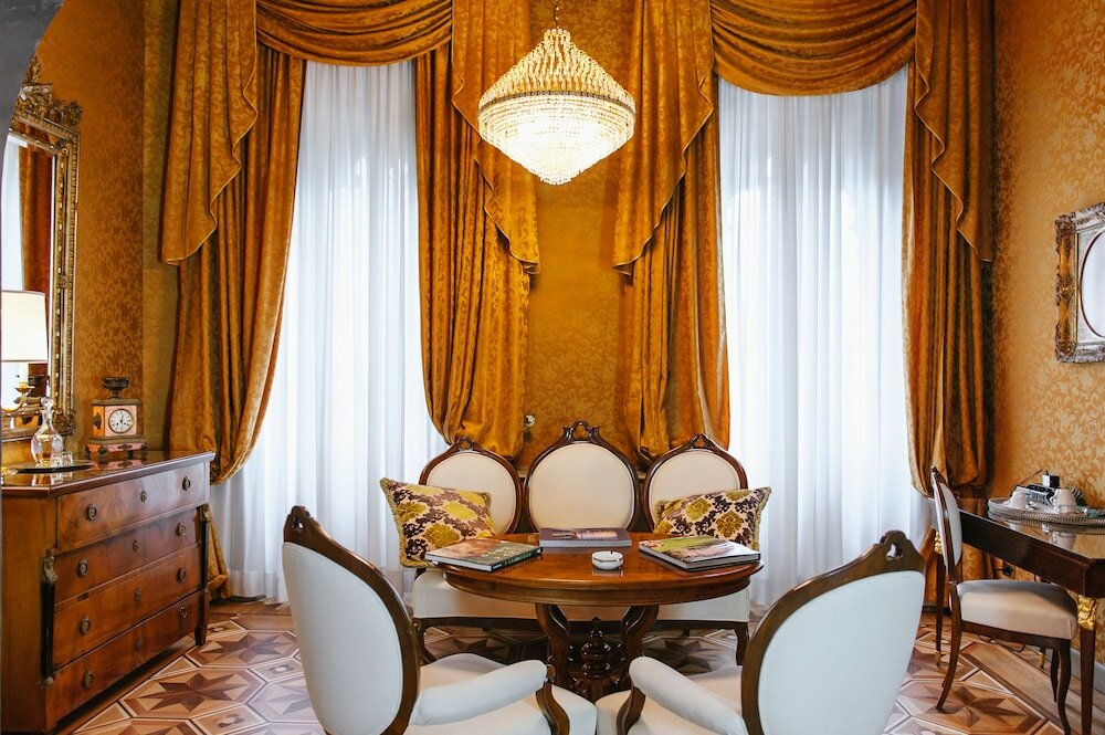 Фото Relais & Chateaux Villa Crespi