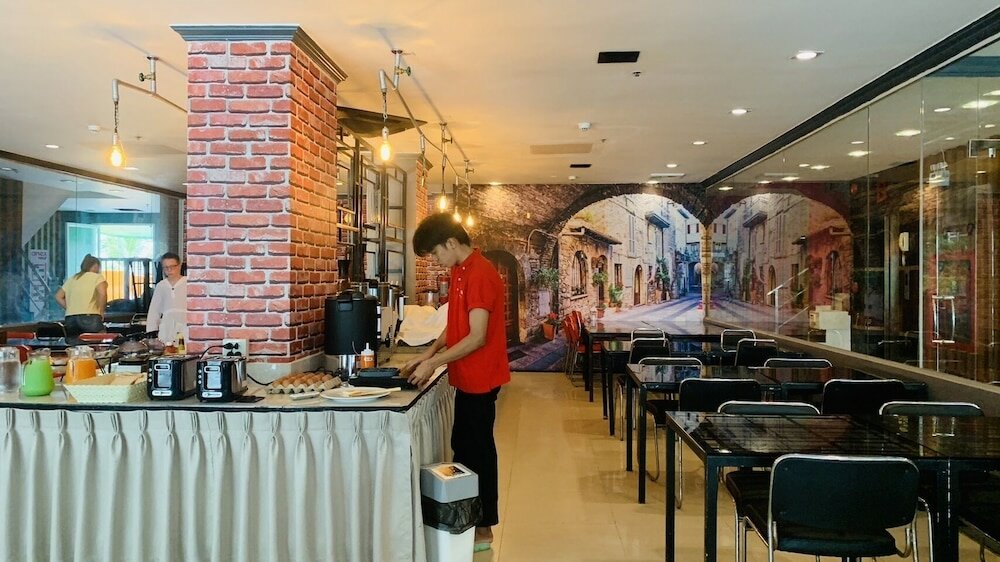 Фото Tuana Patong Holiday Hotel