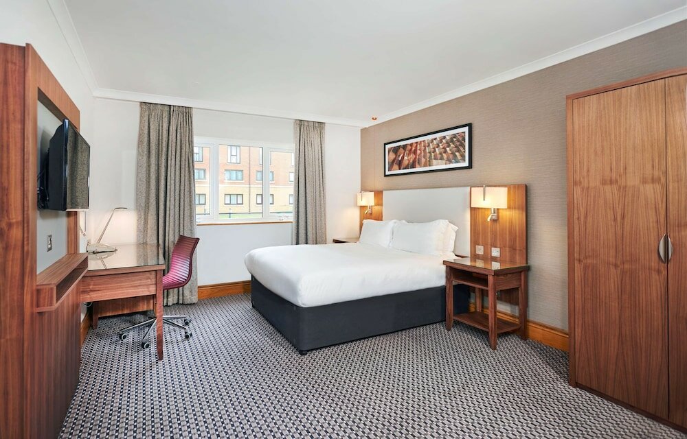 Фото DoubleTree by Hilton Hotel Coventry
