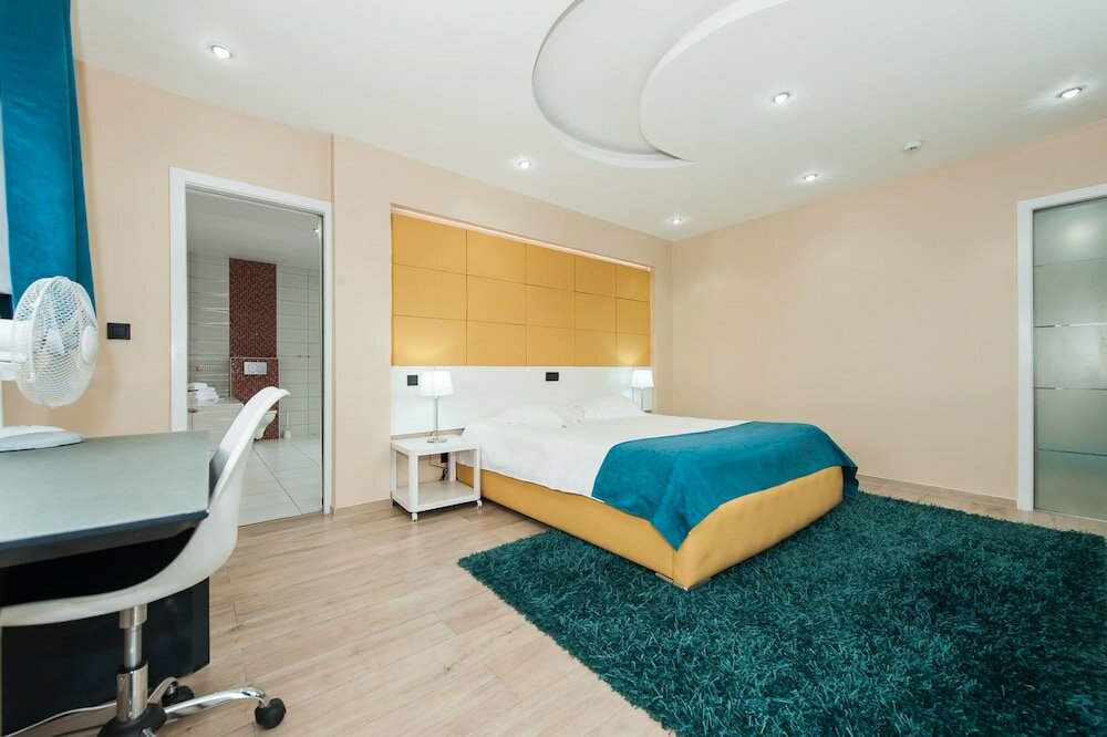 Фото Hotel Phenix