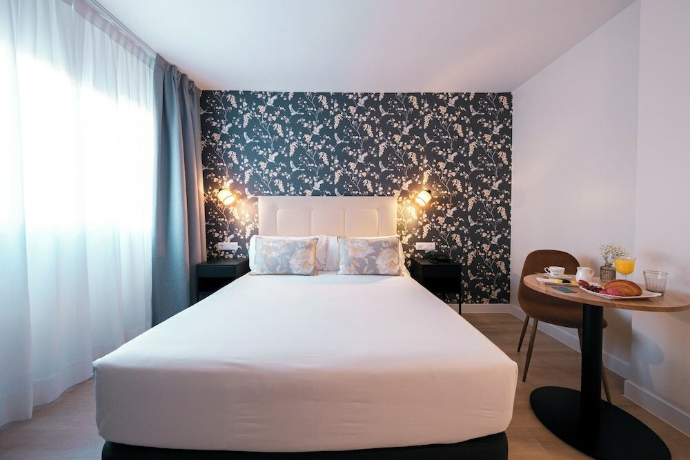 Фото Hotel Cisneros