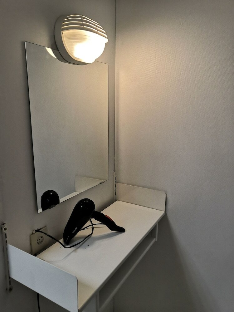 Фото 101 Guesthouse