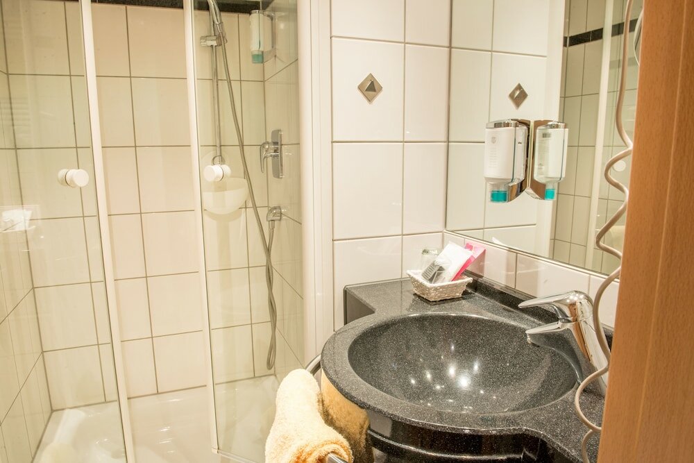 Фото Hotel National Düsseldorf