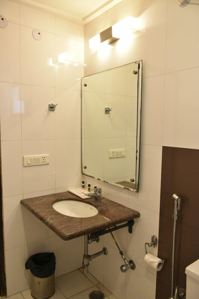 Фото Hotel Impress