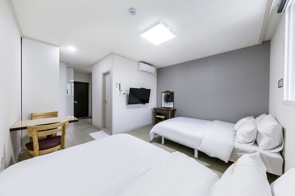Фото Guro JS Hotel